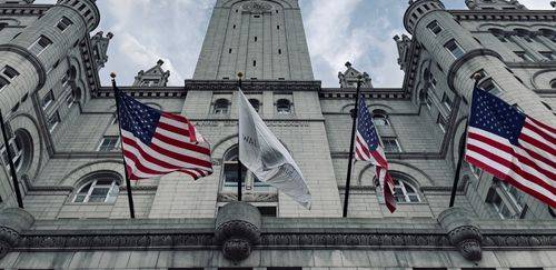 Justiça dos EUA anula tarifas comerciais impostas por Trump