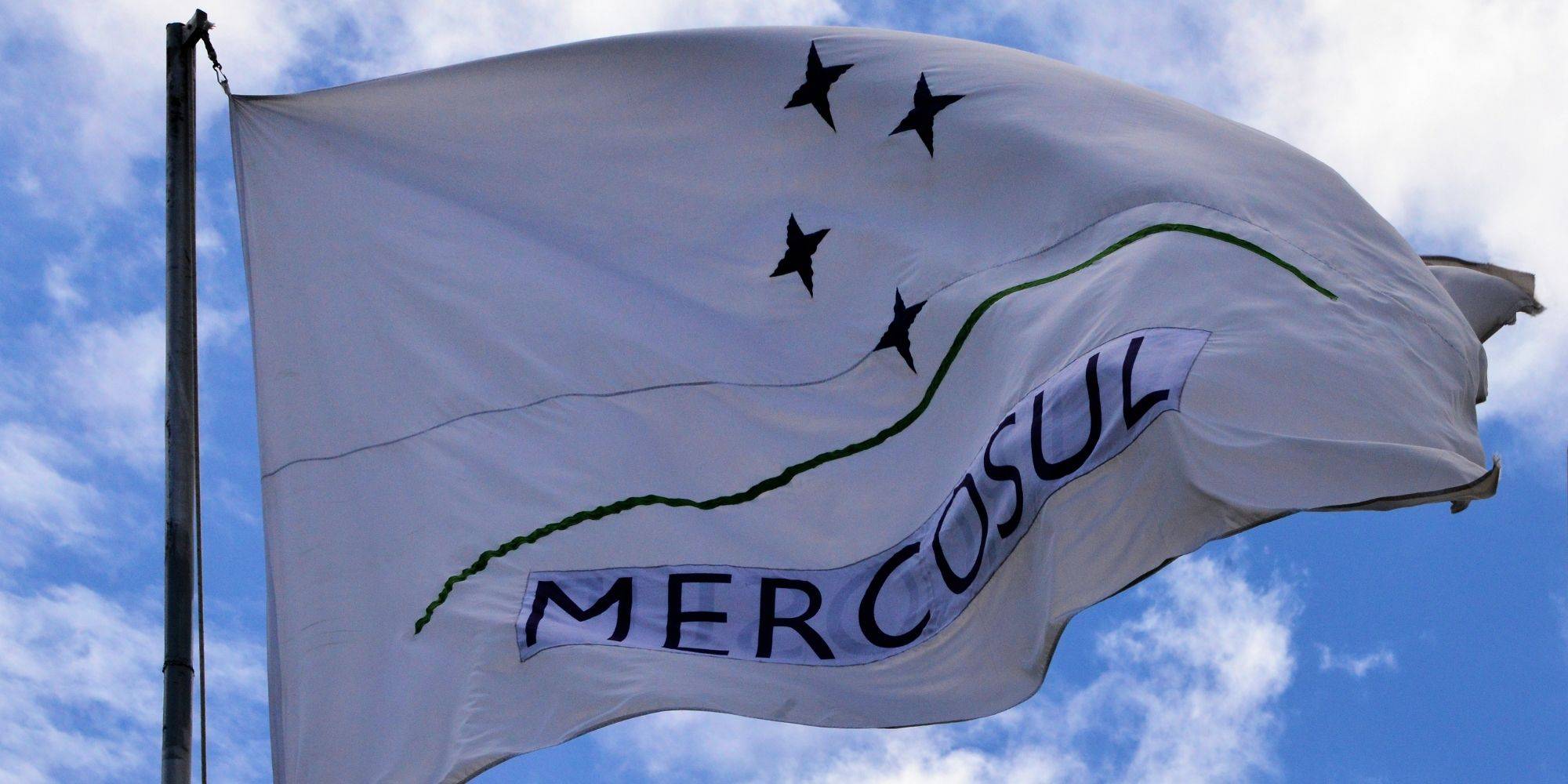 Acordo Mercosul–UE fica para 2026 em meio a tensões na Europa Acordo Mercosul–UE fica para 2026 em meio a tensões na Europa