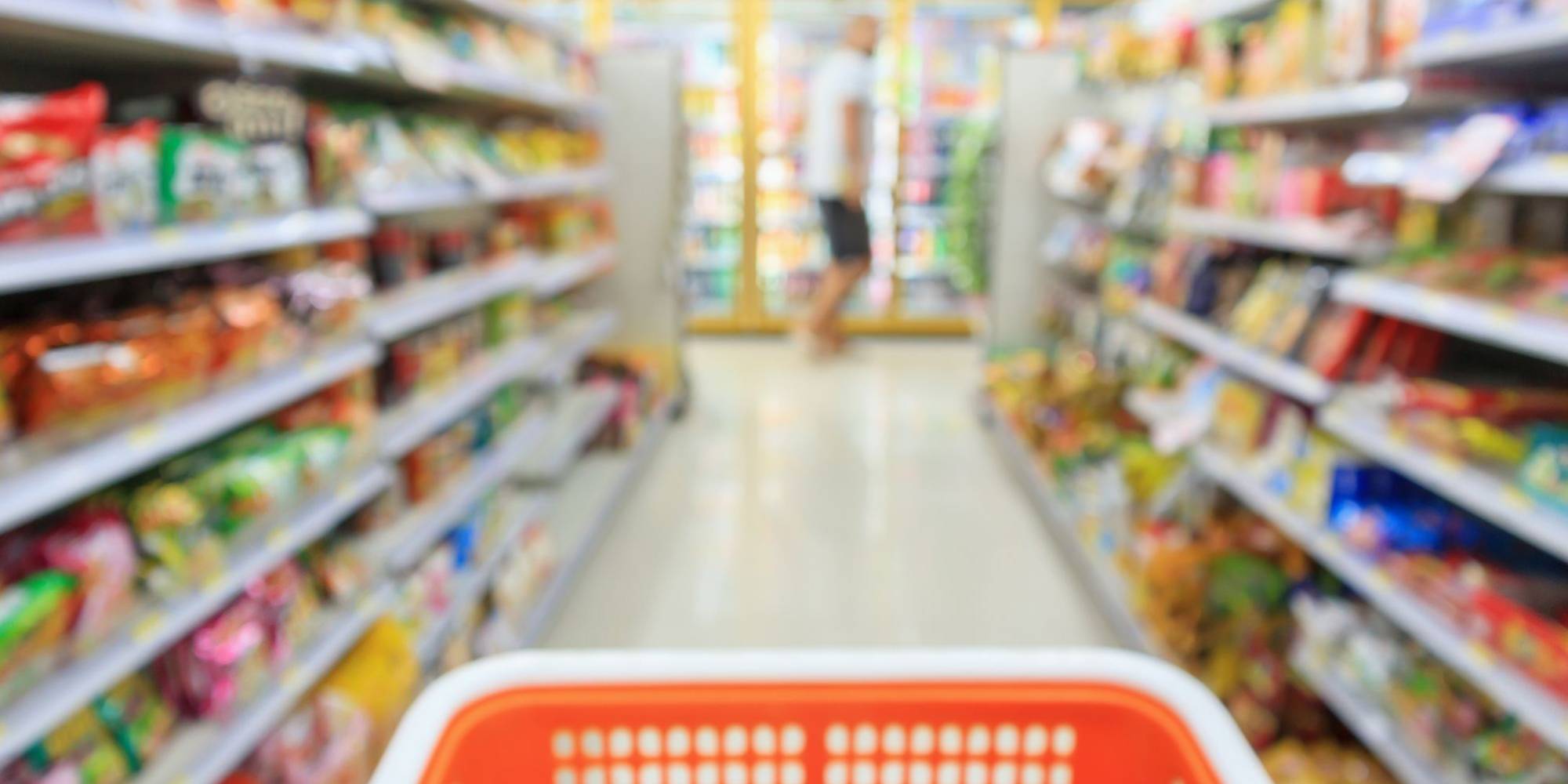 Ruptura em supermercados brasileiros cai para 11,7% em março de 2026